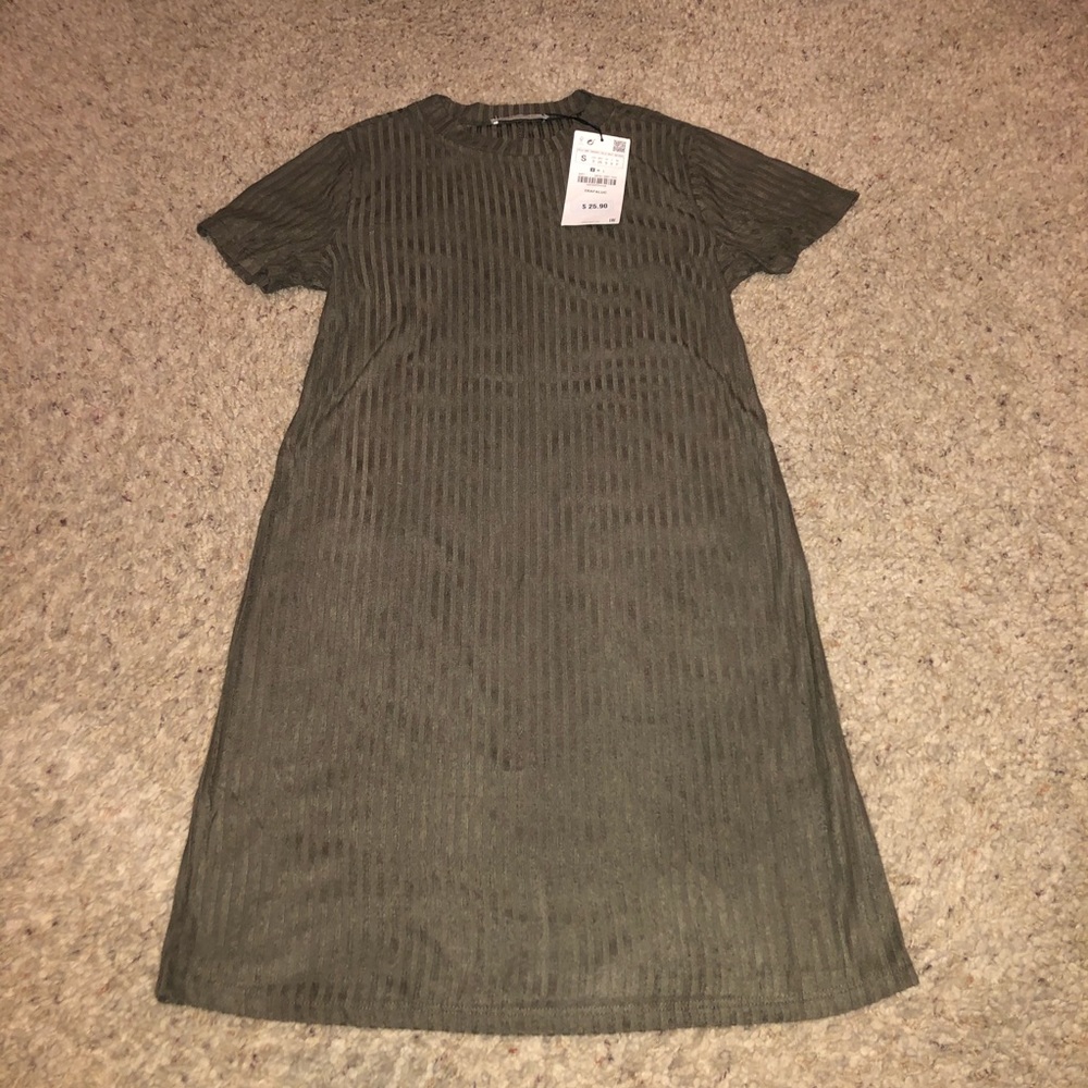 NWT ZARA Green Tight Dress Size S